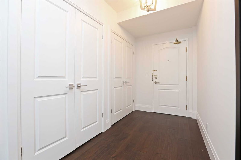 Preview image for 20 Collier St #1008, Toronto