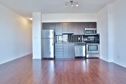 Preview image for 30 Heron's Hill Way #901, Toronto