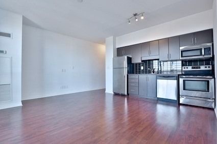 Preview image for 30 Heron's Hill Way #901, Toronto