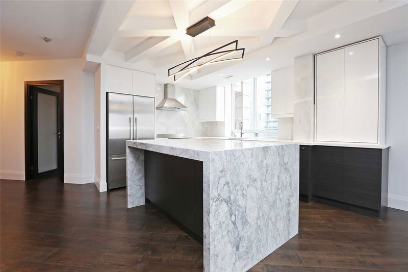 Preview image for 20 Collier St #1008, Toronto