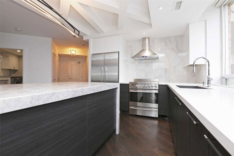 Preview image for 20 Collier St #1008, Toronto