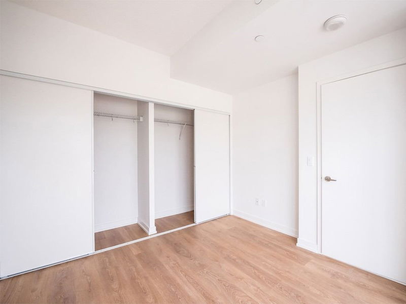 Preview image for 115 Mcmahon Dr #3702, Toronto