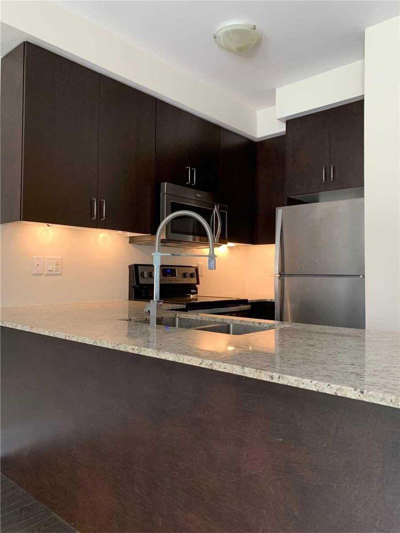 Preview image for 11 Eldora Ave #15, Toronto