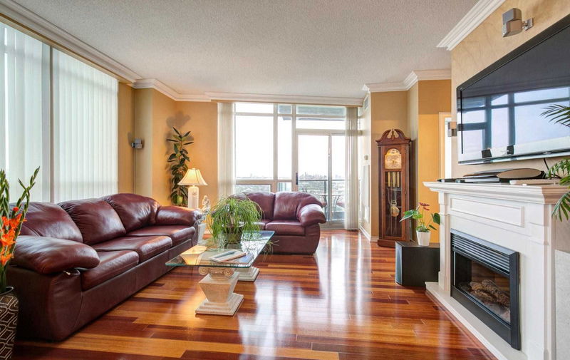 Preview image for 219 Fort York Blvd #Lph01, Toronto
