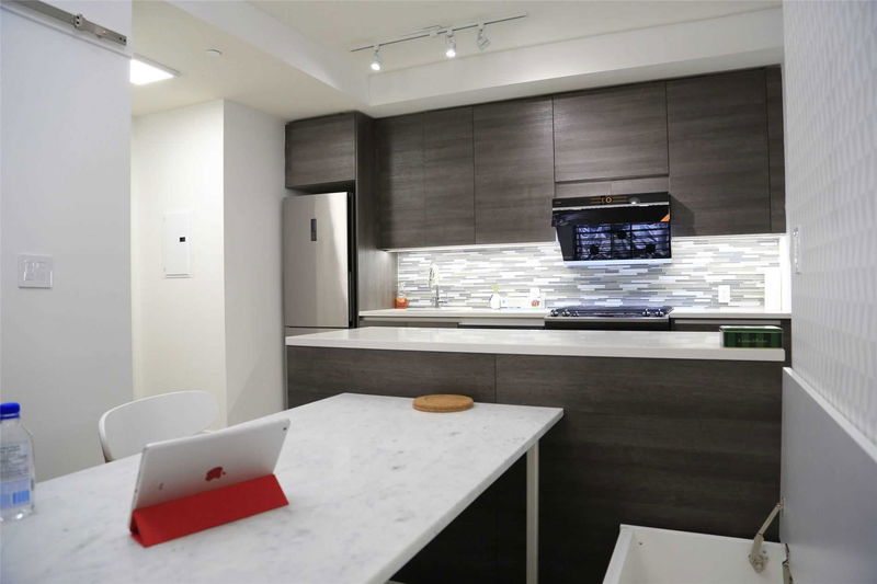 Preview image for 111 Bathurst St #1011, Toronto