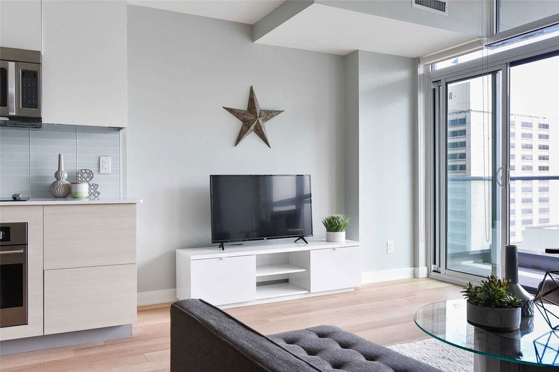 Preview image for 210 Simcoe St #2003, Toronto