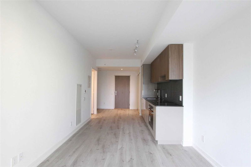 Preview image for 161 Roehampton Ave #515, Toronto