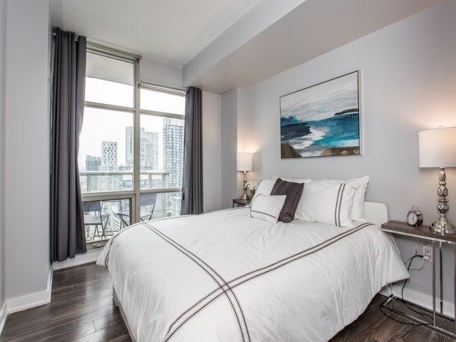 Preview image for 10 Navy Wharf Crt #2802, Toronto