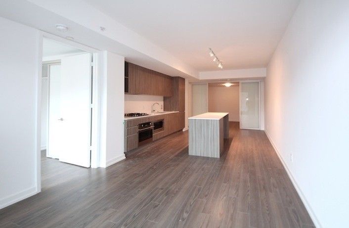 Preview image for 377 Madison Ave #607, Toronto