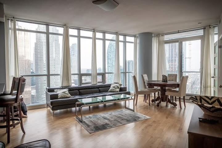 Preview image for 65 Bremner Blvd #2908, Toronto