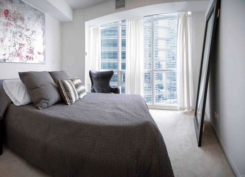 Preview image for 65 Bremner Blvd #2908, Toronto