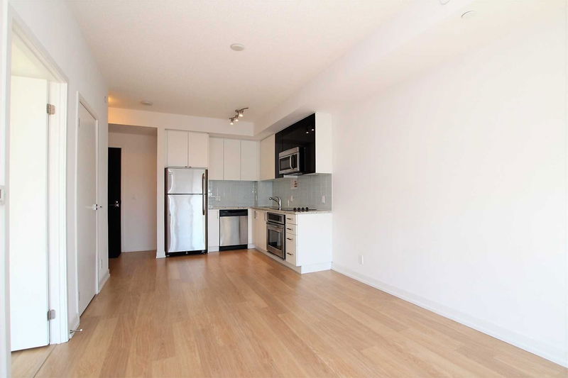 Preview image for 98 Lillian St S #2418, Toronto