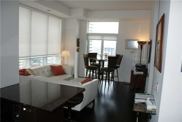 Preview image for 21 Balmuto St #3101, Toronto