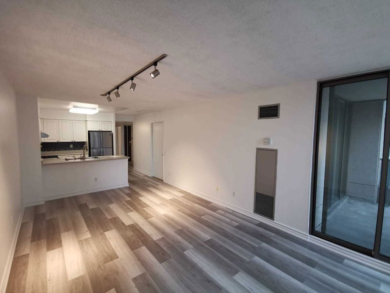 Preview image for 750 Bay St #1510, Toronto