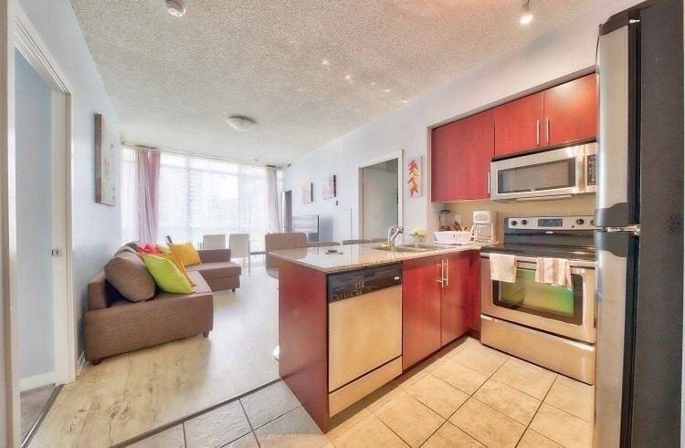 Preview image for 65 Bremner Blvd #3501, Toronto