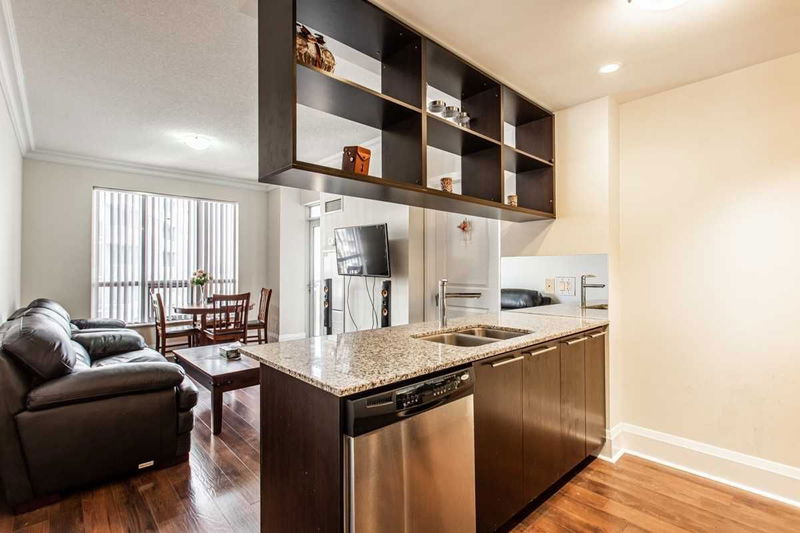 Preview image for 100 Harrison Garden Blvd #1521, Toronto