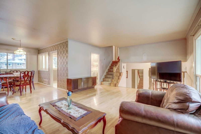 Preview image for 29 Cobham Cres, Toronto