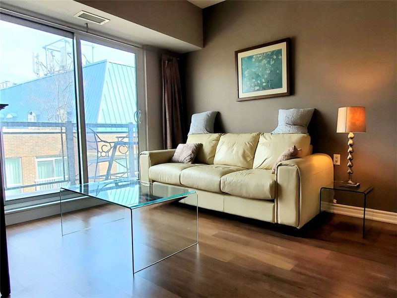 Preview image for 872 Sheppard Ave W #703, Toronto