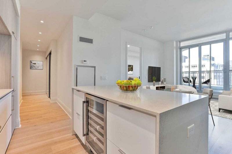 Preview image for 151 Avenue Rd #804, Toronto