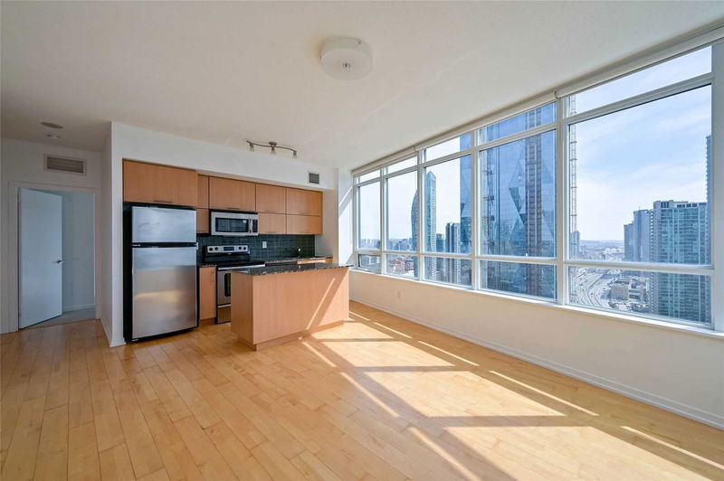Preview image for 65 Bremner Blvd #2810, Toronto
