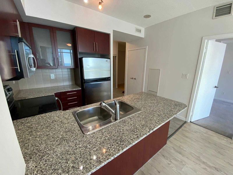 Preview image for 65 Bremner Blvd #3501, Toronto