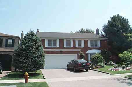Preview image for 55 Riderwood Dr, Toronto