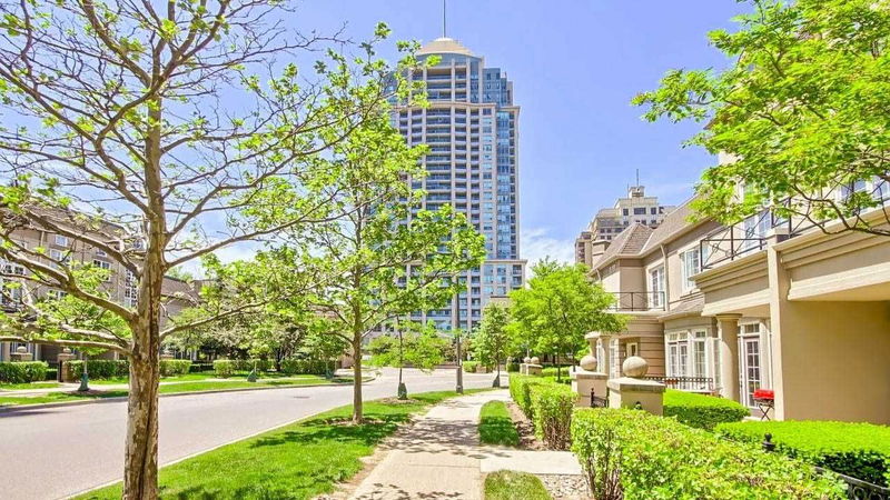 Preview image for 17 Barberry Pl #1412, Toronto