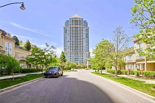 Preview image for 17 Barberry Pl #1412, Toronto
