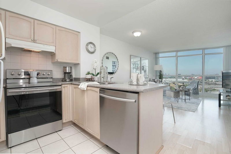 Preview image for 219 Fort York Blvd #1710, Toronto