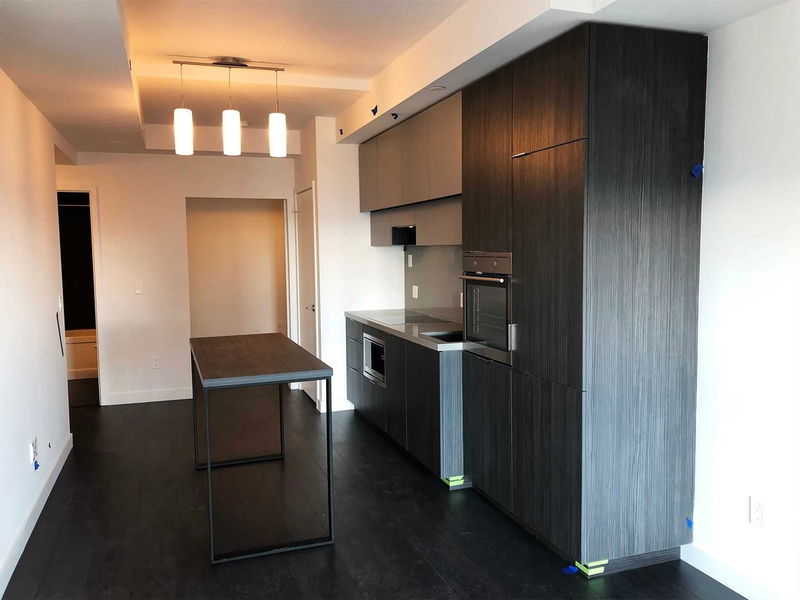 Preview image for 8 Eglinton Ave #2301, Toronto