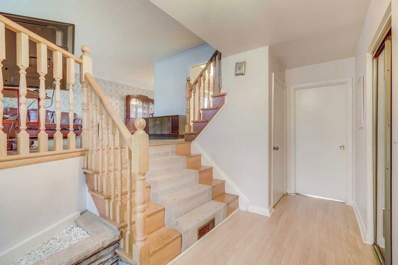 Preview image for 29 Cobham Cres, Toronto
