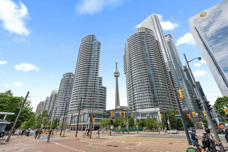 Preview image for 8 York St #701, Toronto