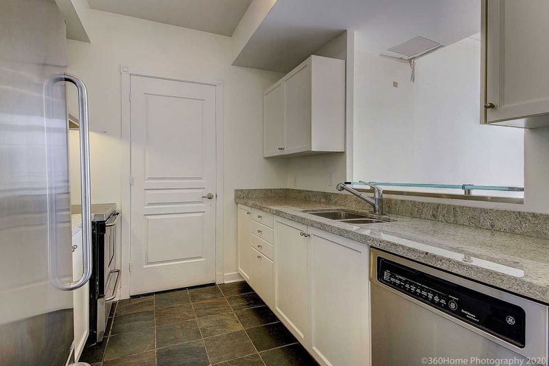 Preview image for 438 Richmond St W #1409, Toronto