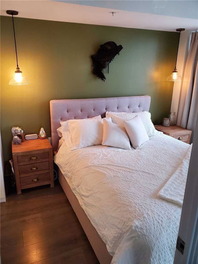 Preview image for 36 Lisgar St #1720W, Toronto