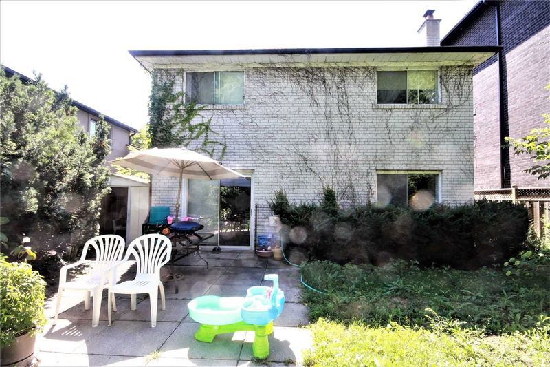 Preview image for 140 Holmes Ave, Toronto