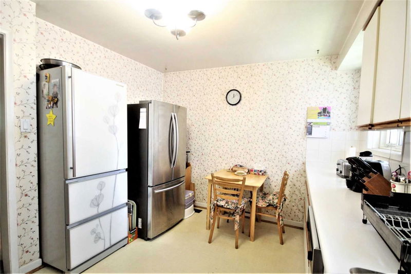 Preview image for 140 Holmes Ave, Toronto