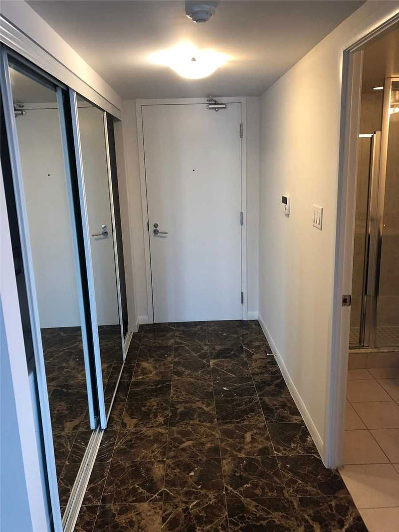 Preview image for 38 Grenville St #1303, Toronto