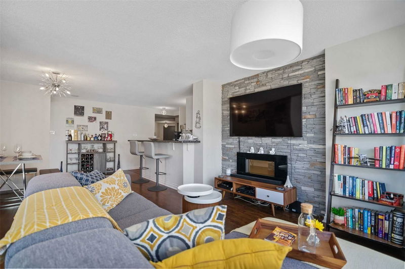 Preview image for 10 Yonge St #1807, Toronto
