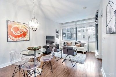 Preview image for 438 King St W #519, Toronto