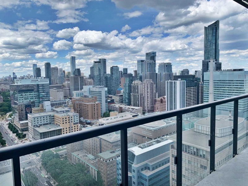 Preview image for 488 University Ave #2802, Toronto
