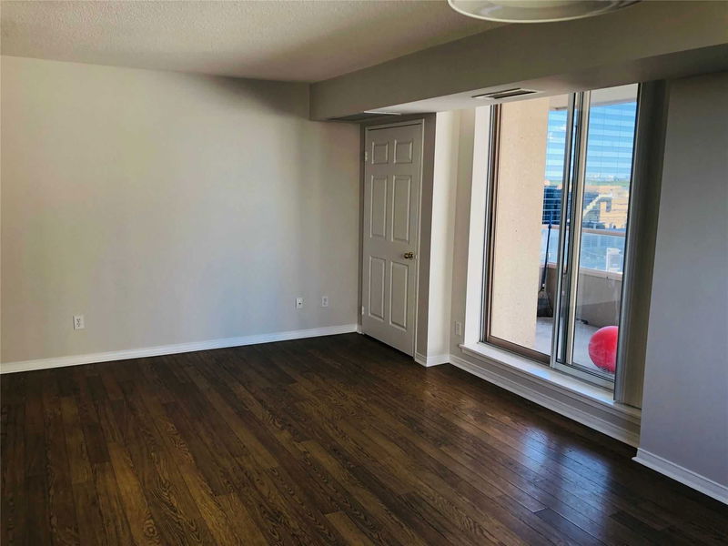 Preview image for 18 Hillcrest Ave #1110, Toronto