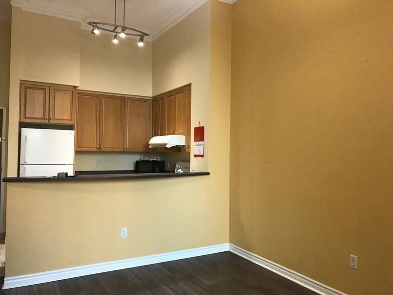 Preview image for 7 Lorraine Dr #102, Toronto