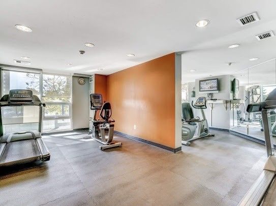 Preview image for 18 Valley Woods Rd #803, Toronto