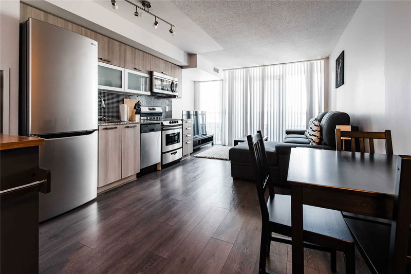 Preview image for 36 Lisgar St #523W, Toronto