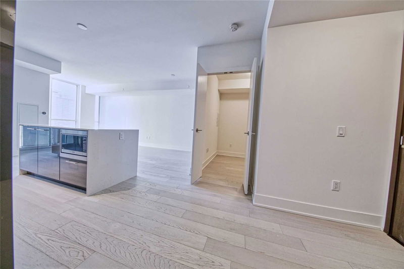 Preview image for 1 Yorkville Ave #3501, Toronto