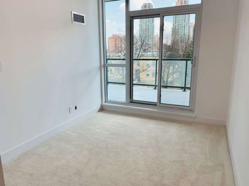 Preview image for 1486 Bathurst St #401, Toronto