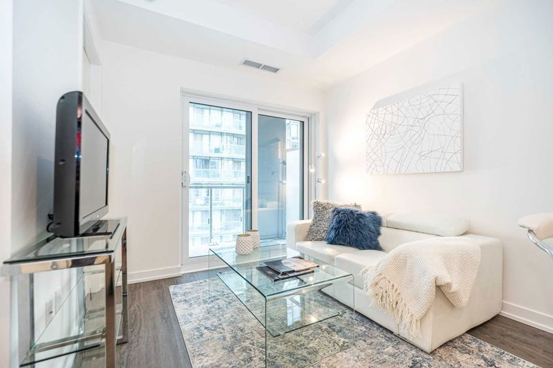 Preview image for 1 Yorkville Ave #1506, Toronto