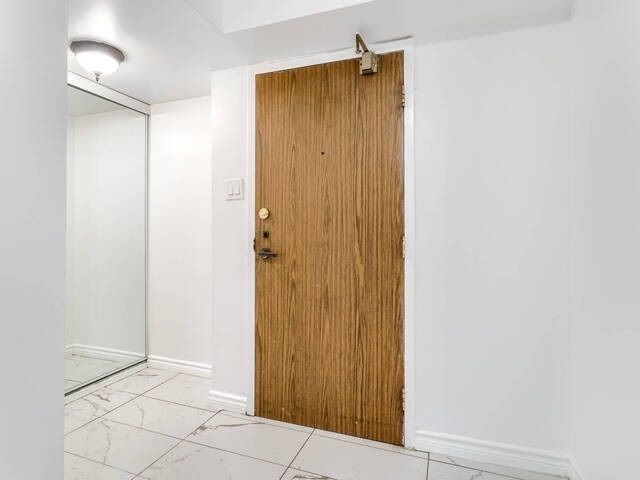 Preview image for 45 Carlton St #914, Toronto