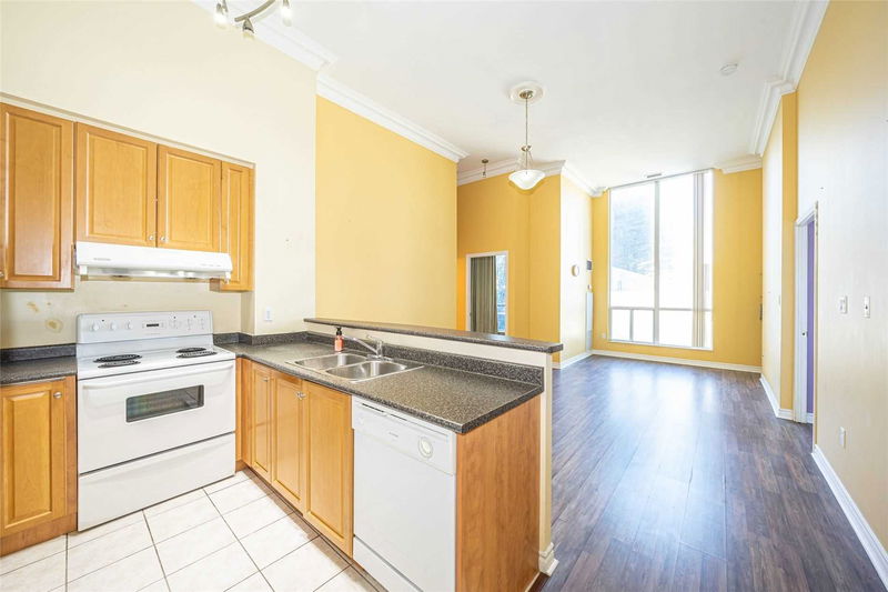 Preview image for 7 Lorraine Dr #102, Toronto