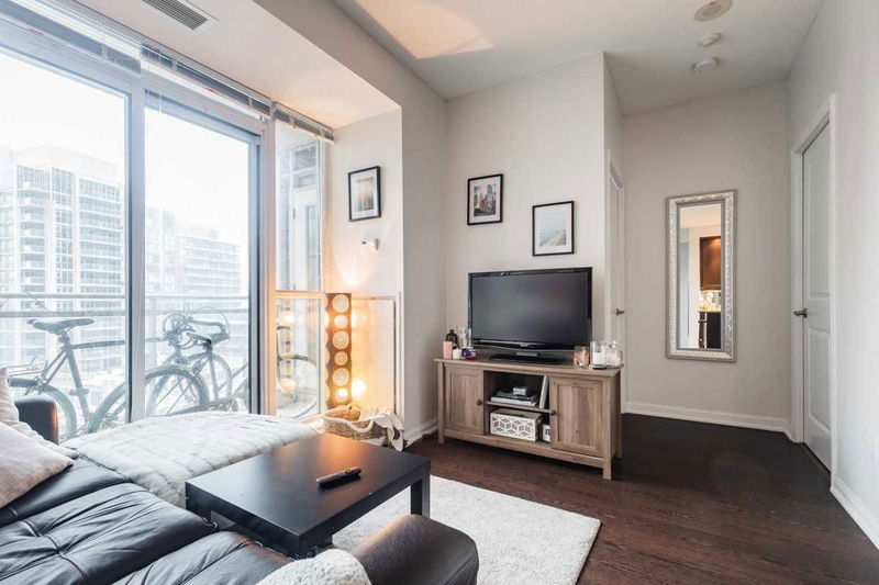 Preview image for 628 Fleet St #916, Toronto
